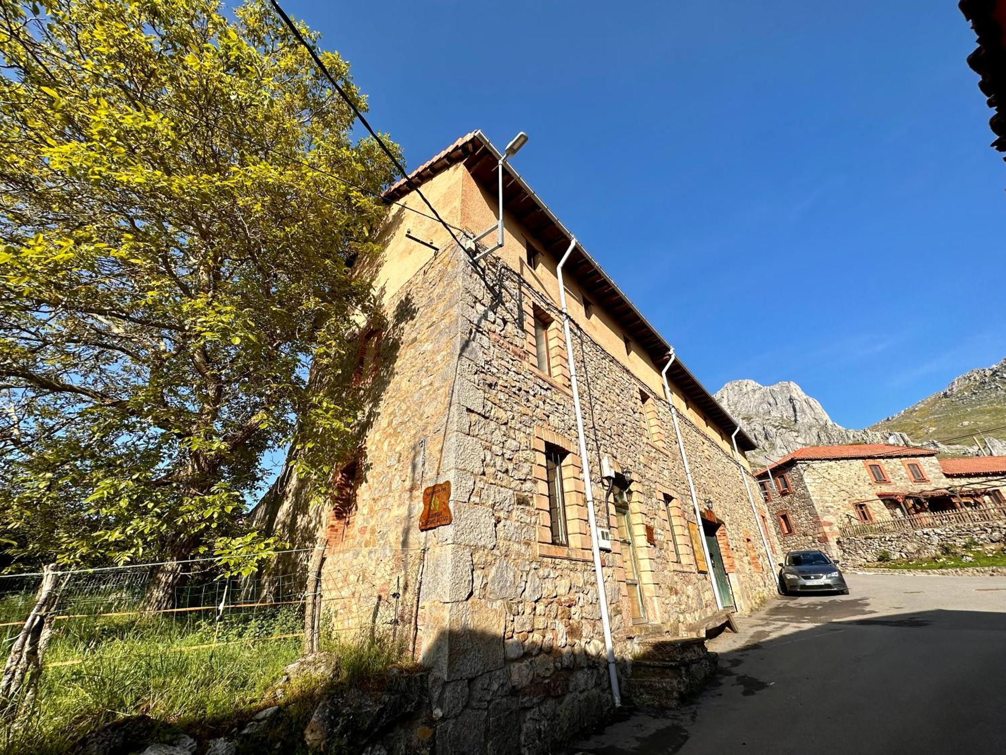 Albergue Valle De Arbas Cubillas de Arbas Eksteriør bilde