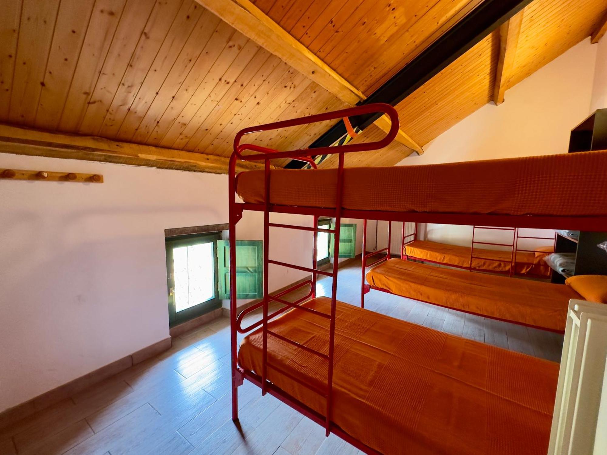 Albergue Valle De Arbas Cubillas de Arbas Eksteriør bilde